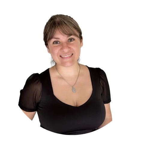 Noelia Medina — Atención al Cliente y Campus