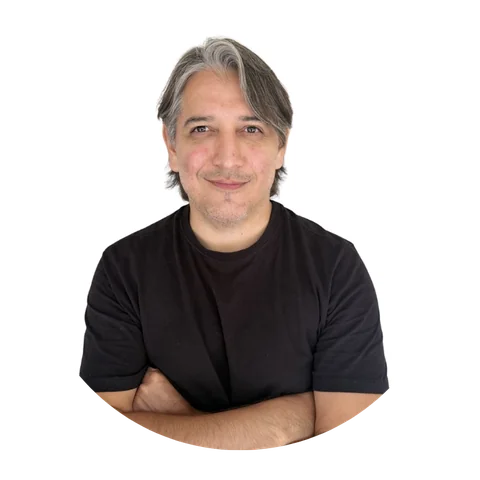 Pablo González — COO · Gerente de Operaciones, cofundador de S-Factory